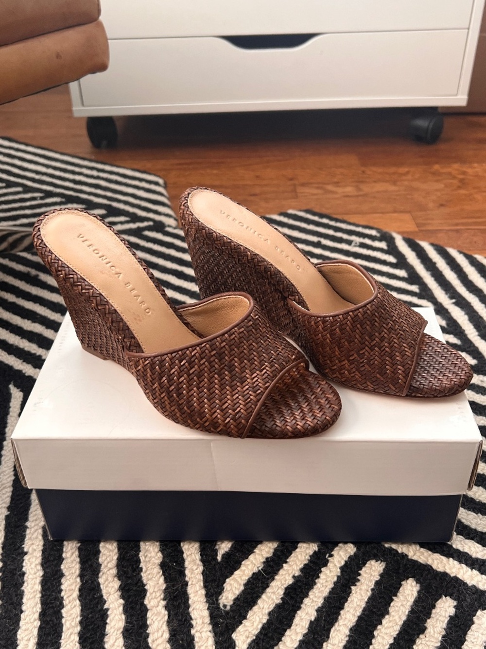Veronica Beard Dali Raffia Wedge Sandal Size 6.5